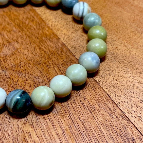 Semi-precious Prehnite and Jasper Gemstone Boho Style Bracelet - Picture 3 of 4